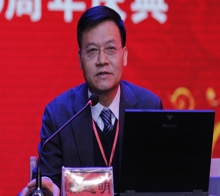 中國科學院院士、西北生態環境資源研究院常務副院長、我國著名寒區土木工程專家、博士生導師賴遠明教授就“寒區道路熱學特性分析方法和凍害防治技術”?與嘉賓、校友和師生分享了自己獨特的見解